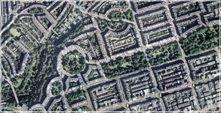 Edinburgh phủ đầy màu xanh