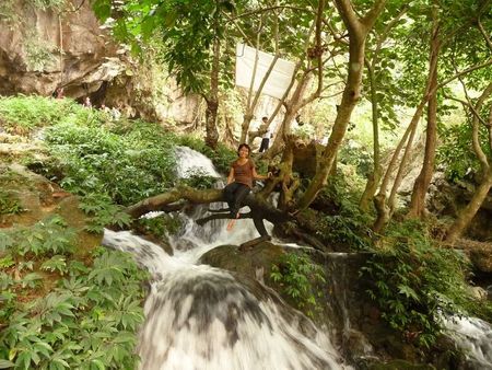 Suối