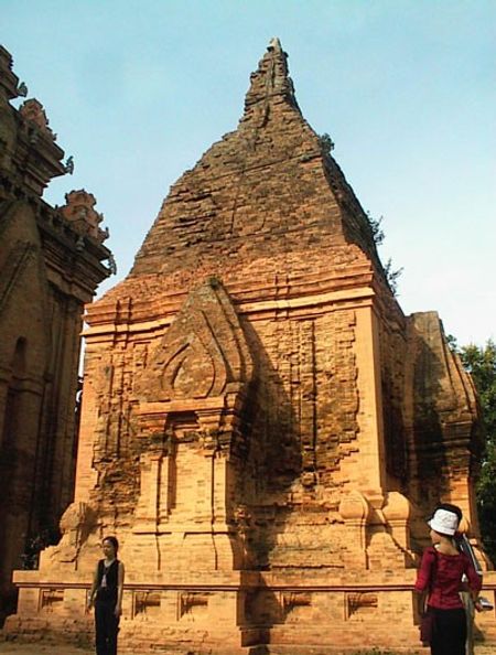 Những di tích của Văn hóa Phù Nam