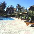 Khách sạn The Beach Resort