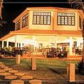 Khách sạn The Beach Resort