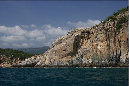 Đến biển vào mùa thấp điểm