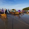 Thuyền gỗ trên biển Karon