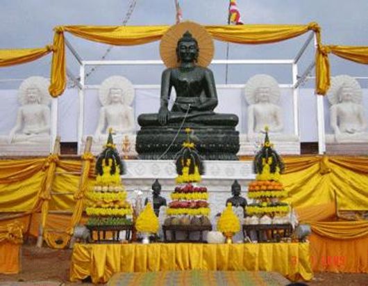 Phật Ngọc Lớn nhất thế giới - biểu tượng cho h&ograve;a b&igrave;nh, hạnh ph&uacute;c