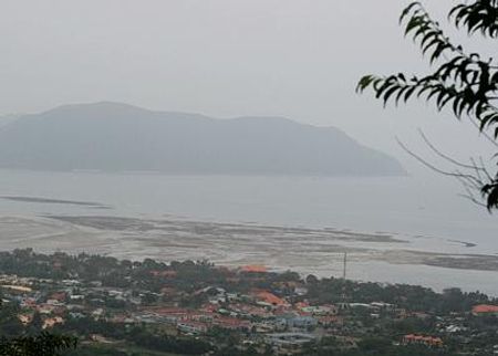 Từ trên đỉnh nhìn xuống