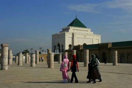 Lăng Mohammad V bằng đá trắng chạm trổ vô cùng cầu kỳ và tinh xảo