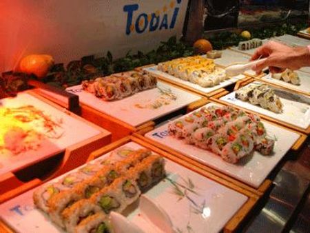 Một bữ tiệc buffet kiểu Nhật