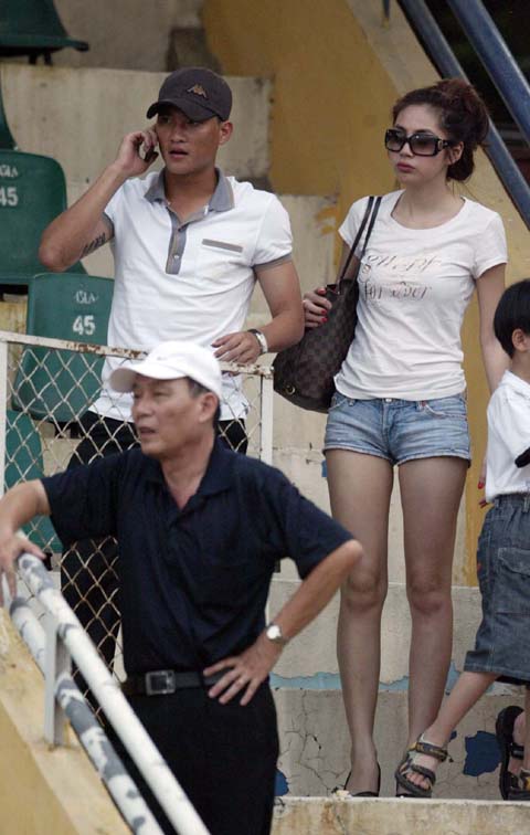 http://du-lich.chudu24.com/f/d/090616/cong-vinh-thuy-tien-cap-8220becks-vic8221-cua-bong-da-viet.jpg