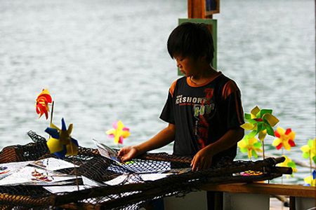 Em bé Vung Viêng - nét đẹp đầy chất biển!