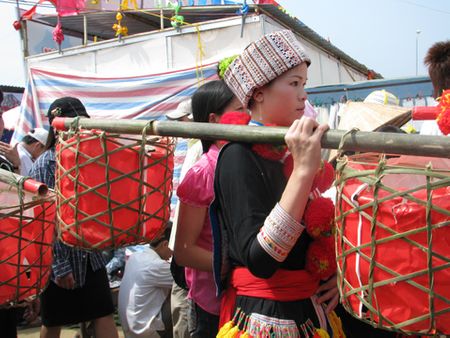 Lễ vật của đoàn rước dâu.
