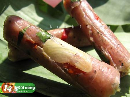 C&ograve;n nem Thanh H&oacute;a th&igrave; c&oacute; tỏi, ớt v&agrave; l&aacute; đinh lăng như thế n&agrave;y đấy!