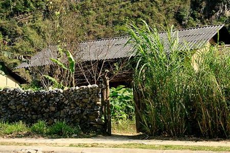 Nhà của người Mông