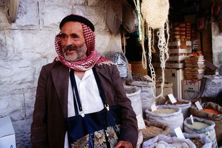 Chân dung một ông lão ở Irbid.