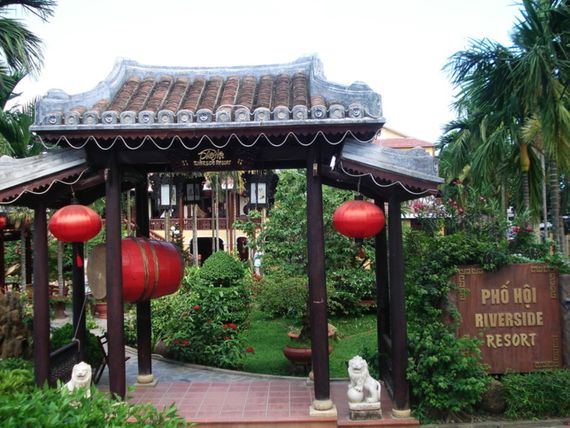 Khu nghỉ mát Phố Hội Ven Sông