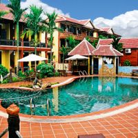 Tổng thể khu vực Hồ bơi - Phố Hội Riverside Resort