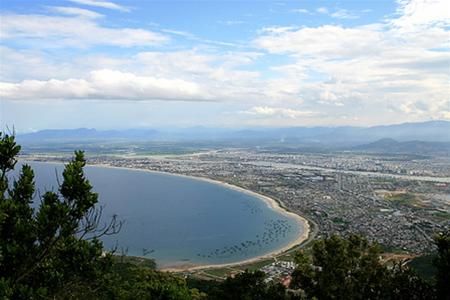 TP.Đà Nẵng nhìn từ trên đình Bàn Cờ