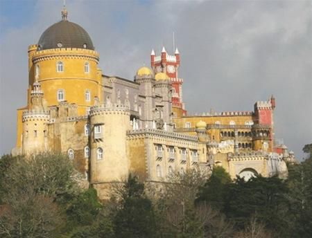 Cung điện Nacional da Pena