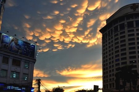 ...sáng rực một góc trời.