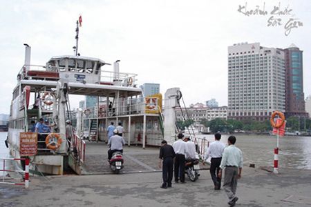 Phà trong thành phố - Phà Thủ Thiêm