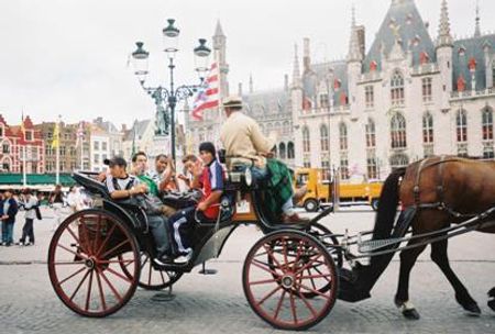 Tour quanh Brussel (thủ đô Bỉ) bằng xe ngựa