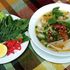 Du lịch nước ngoài, ăn phở... ngoại 