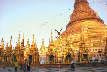 Chùa Shwedagon- kiệt tác kiến trúc của thủ đô Yangon
