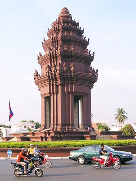 Đài Độc lập ở Phnom Penh.