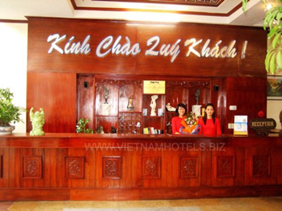Khách sạn Hàng Không