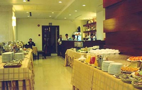 Khách sạn Asia Paradise