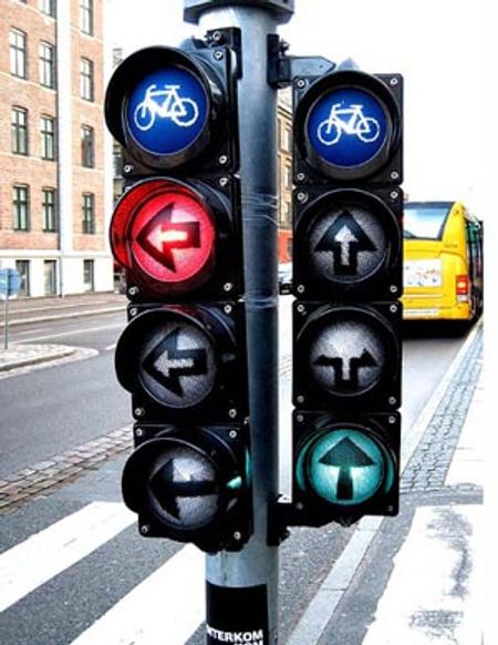 Cẩn thận không nhìn nhầm - Đèn giao thông ở Copenhaghe (Đan Mạch)