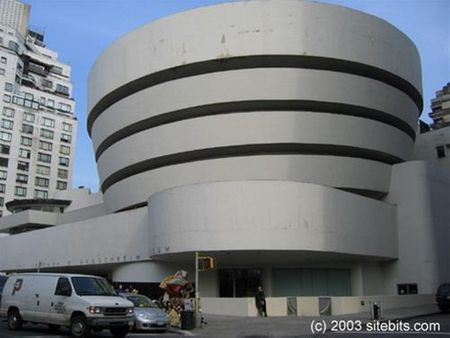 Cấu trúc xoắn ốc của Viện bảo tàng Guggenheim Museum