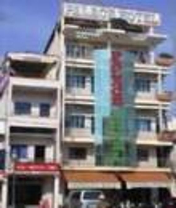 Khách Sạn Palace
