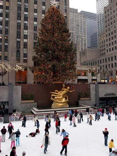 Sân trượt băng tại Rockefeller Plaza