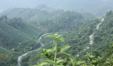 Bản làng của đồng bào dân tộc Tày, Dao ở xung quanh hồ