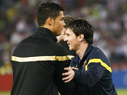 ronaldo vs messi head to head. Messi+and+ronaldo+shaking+