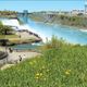 Bơi giữa dòng thác Niagara