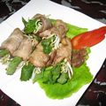 Thịt ba chỉ rán cuộn giá