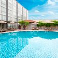 Hồ bơi - Khách sạn Moevenpick Saigon