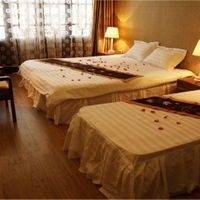 Phòng Khách - Khách Sạn Real Hà Nội