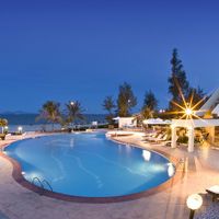 Hồ bơi - Sandy Beach Resort Đà Nẵng