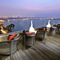 Bar - Khách sạn Sofitel Plaza Hanoi