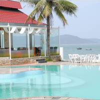 Hồ bơi - Royal Quy Nhơn Resort