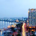 Khách sạn Renaissance Riverside Saigon