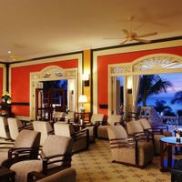 Bar Cafe - La Veranda Resort