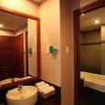 Phong tắm - Canary Resort