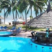 Hồ bơi - Canary Resort