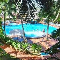 Hồ bơi - Canary Resort