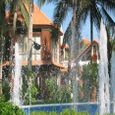 Hồ bơi - Bốn Biển Resort
