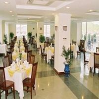 Nhà hàng - Khách sạn Holiday View