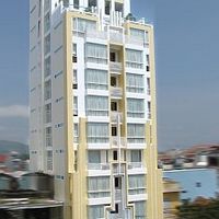 Khách sạn Golden Rain